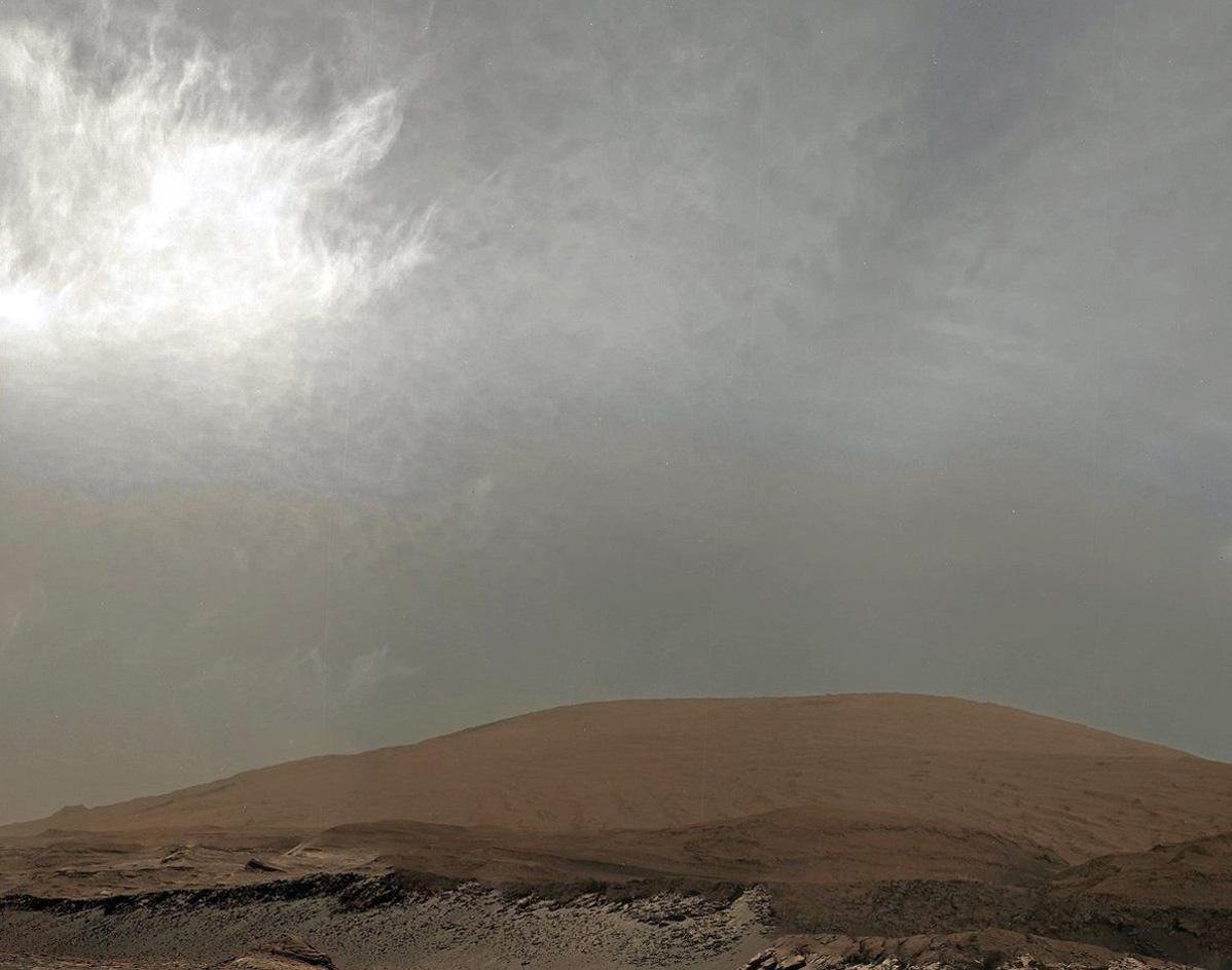 Облака в небе над Марсом / NASA 