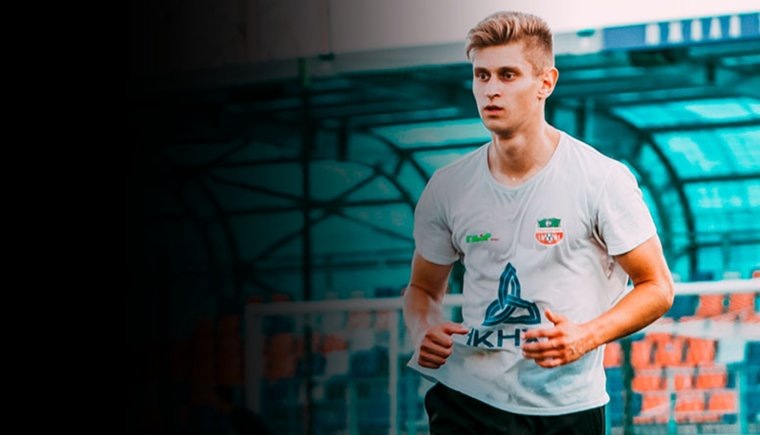    Емельянов занимается футболом с трех лет