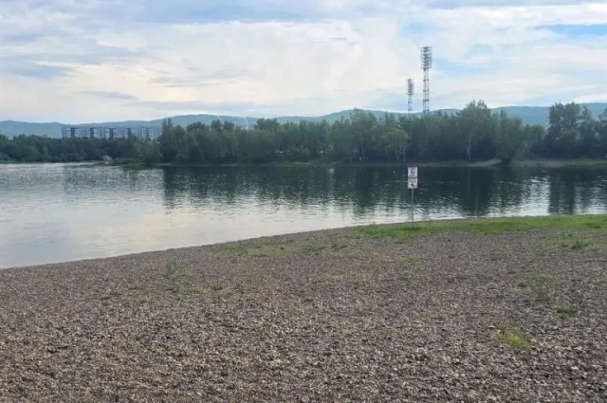    Красноярцы продолжают купаться в запрещённых местах