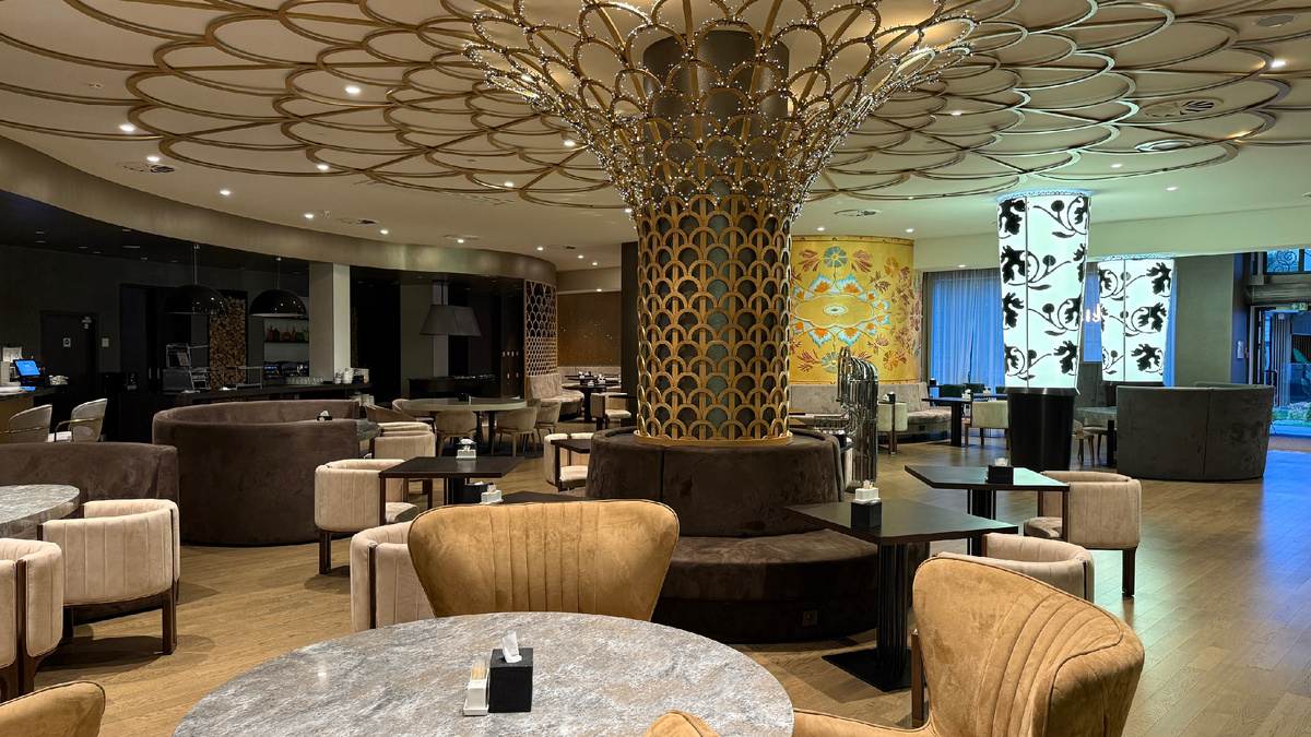 Ресторан, где проходит завтрак 