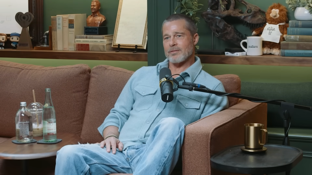 Брэд Питт. Фото: YouTube / @armchairexpertpod