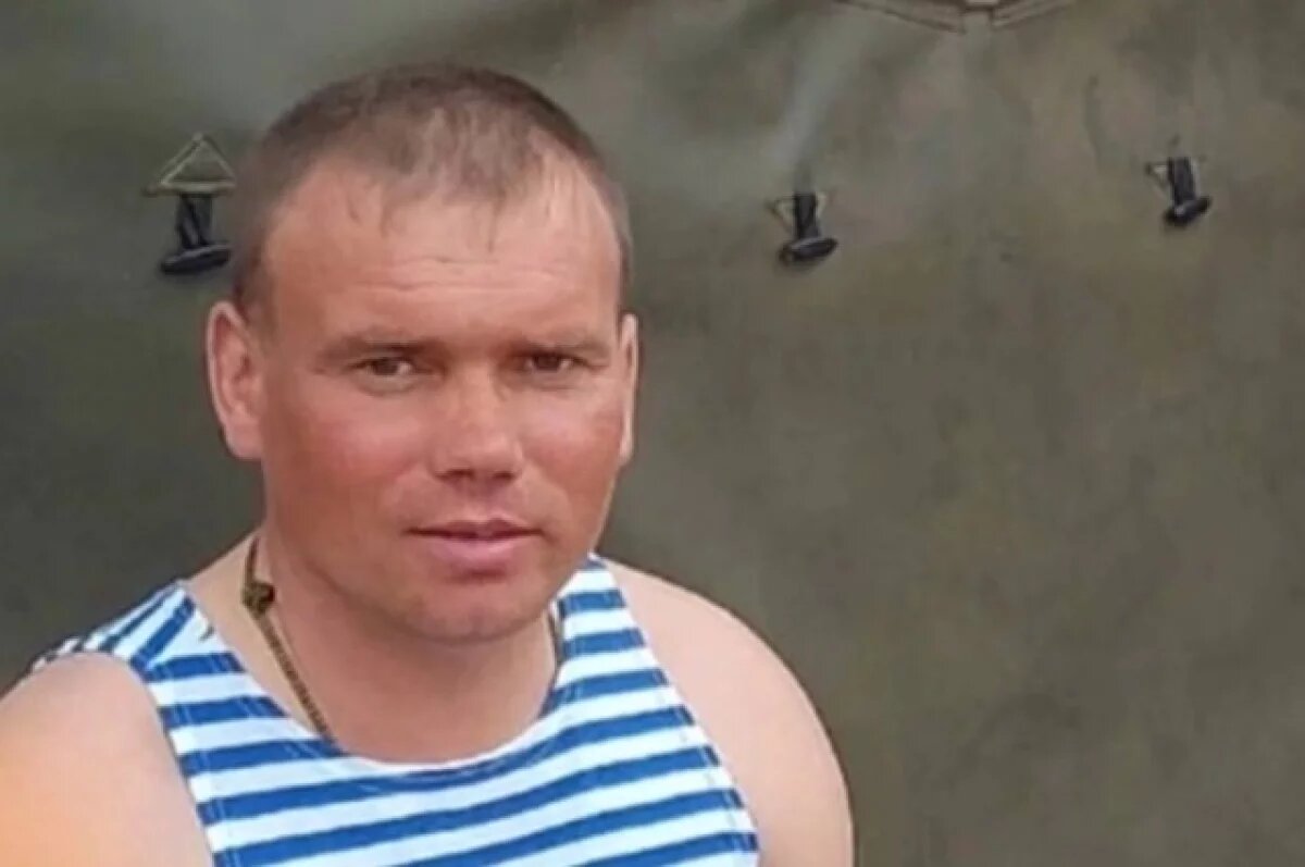    У Александра остались жена и дети.