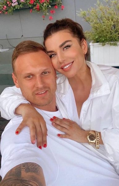    Анна Седокова и Янис Тимма. Фото: ТВЦ