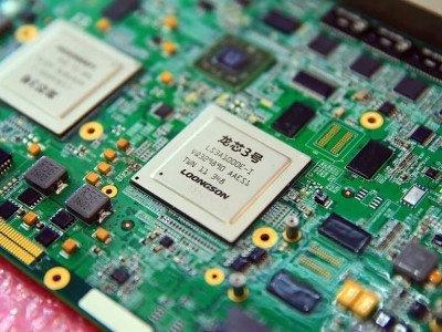    «Базальт СПО» показала российский ПК на китайском процессоре Loongson