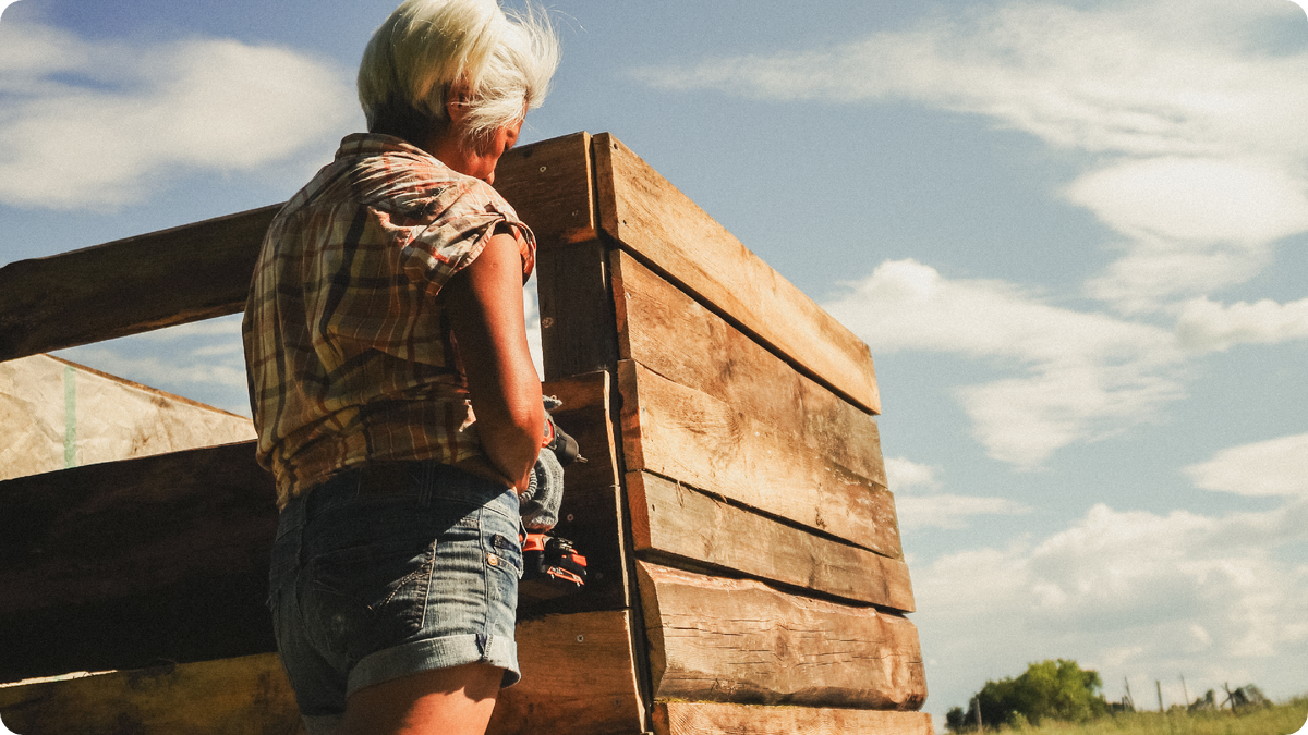 Вермикомпостер — это не игрушка для гиков и экофанатиков. Это практичный, полезный и абсолютно земной (в прямом смысле) инструмент для любого дачника