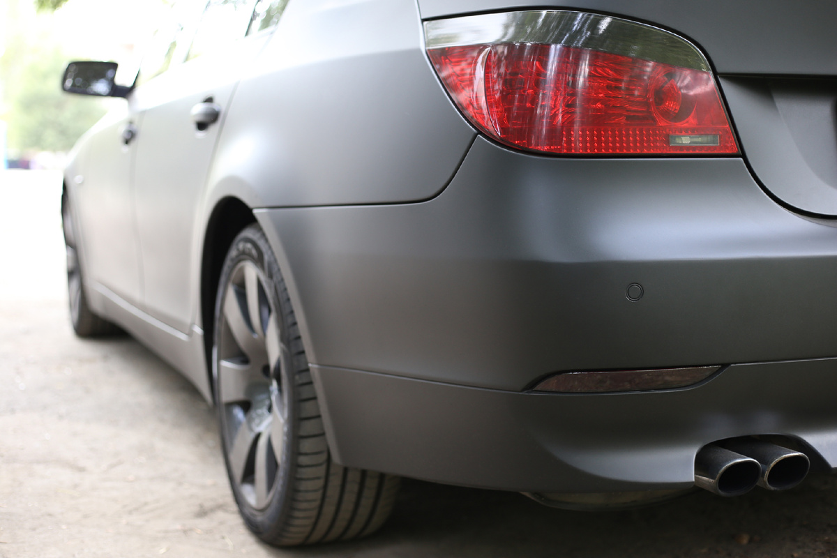 Серый матовый и графитовый