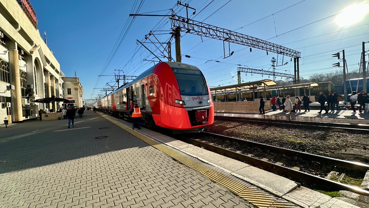 Это та самая ласточка, на которой за час можно доехать