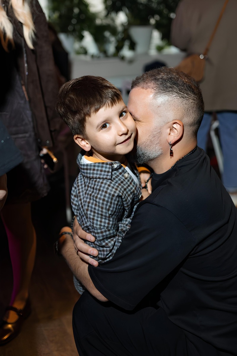    Дмитрий Позов отметил, что и его сын — фанат «Трансформеров».