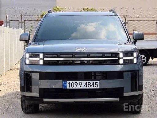 Санта-Фе, пробег 5500, 2024 года. Стоимость 4.150.000 до Владивостока под ключ