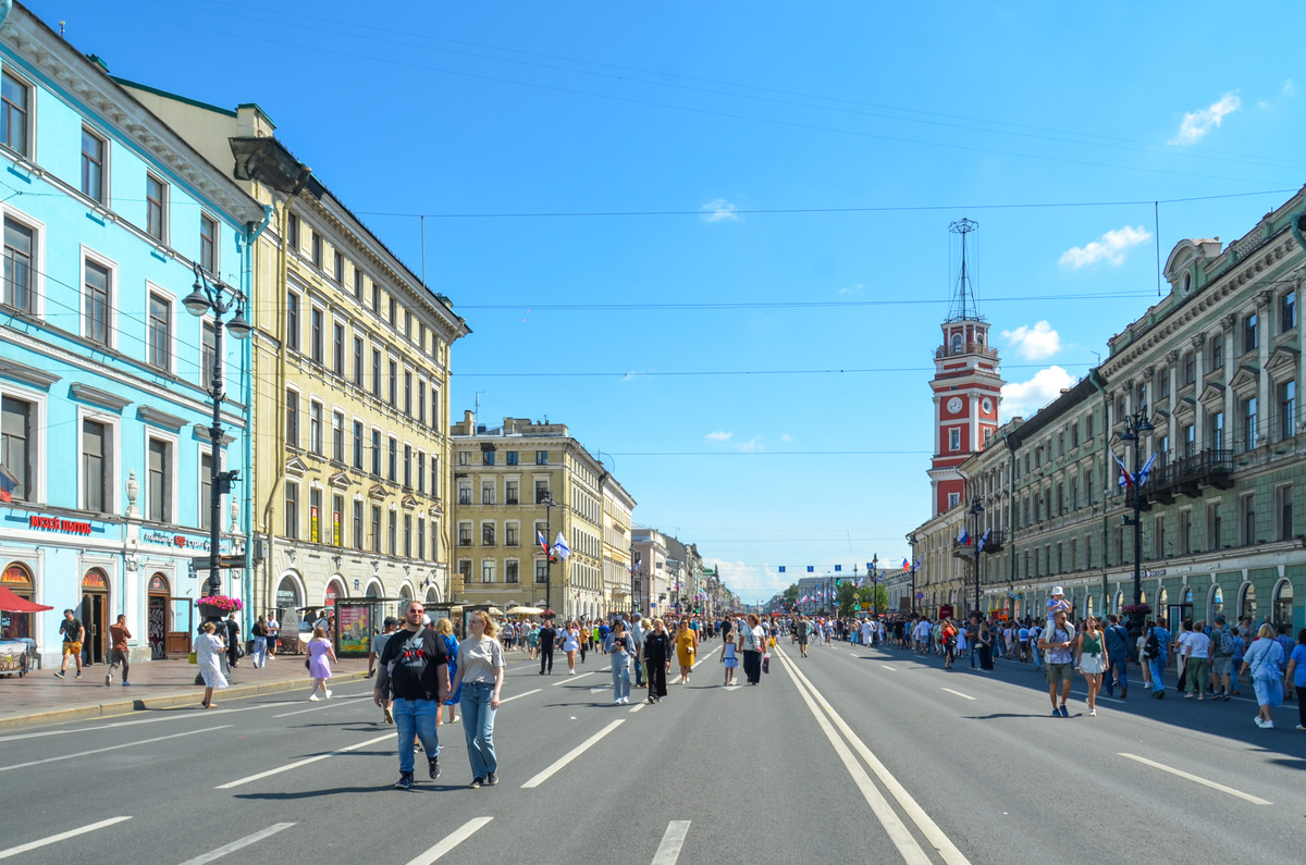 Инициатива предполагает создание официального словаря петербургизмов, их использование в городской навигации.  Фото: Фото: ФедералПресс / Татьяна Буторина