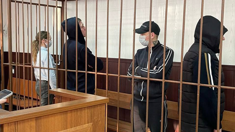    Обвиняемые в мошенничестве по делу о квартире Ларисы Долиной. Telegram/ ПРОКУРАТУРА МОСКВЫ/moscowproc