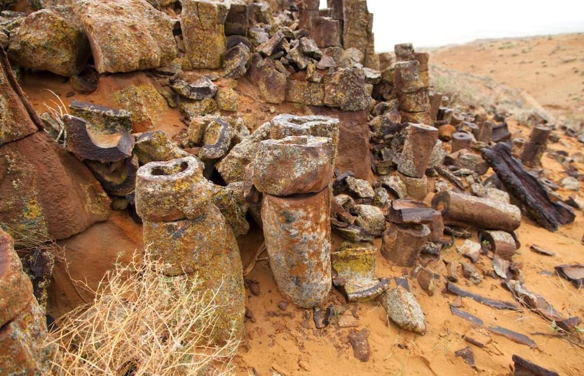 Трубчаные каменные формации. Источник: Яндекс картинки