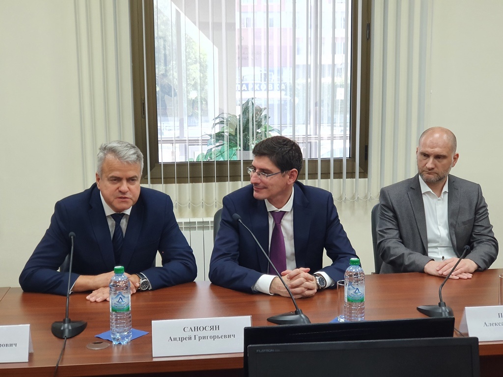    Александр Лариков представлен в должности президента ТПП Нижегородской области