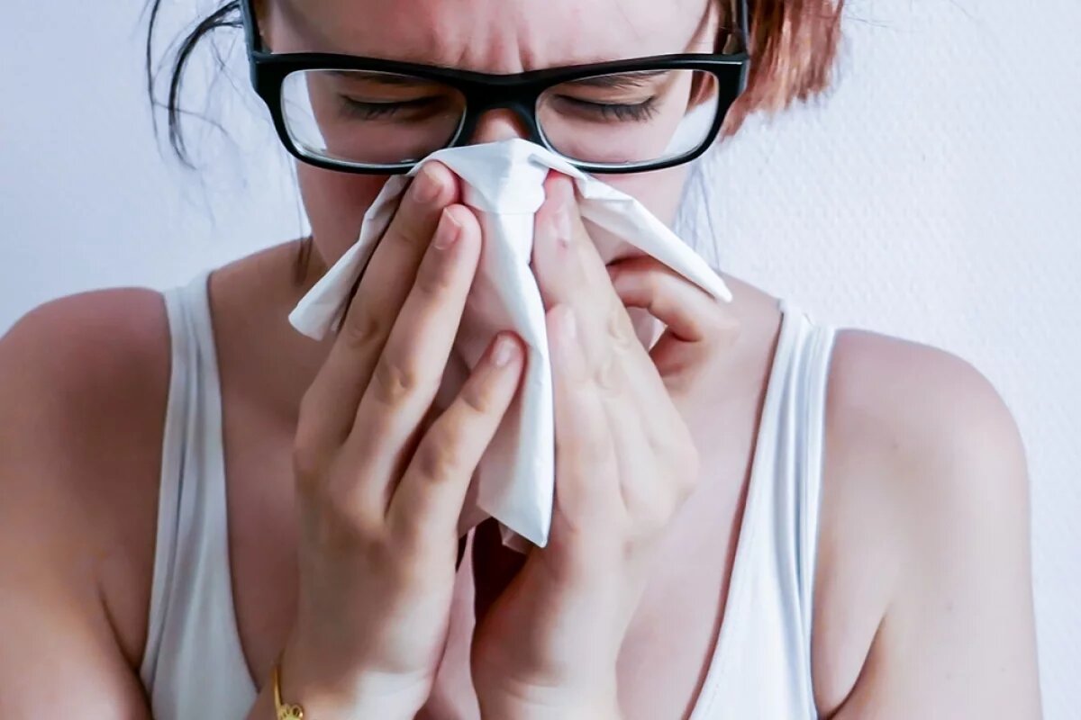    Иммунолог Логина рассказала, почему уборка не избавит от аллергии на пыль