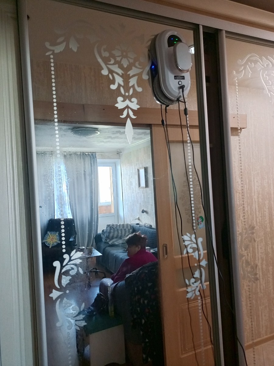 Барсик на зеркалах