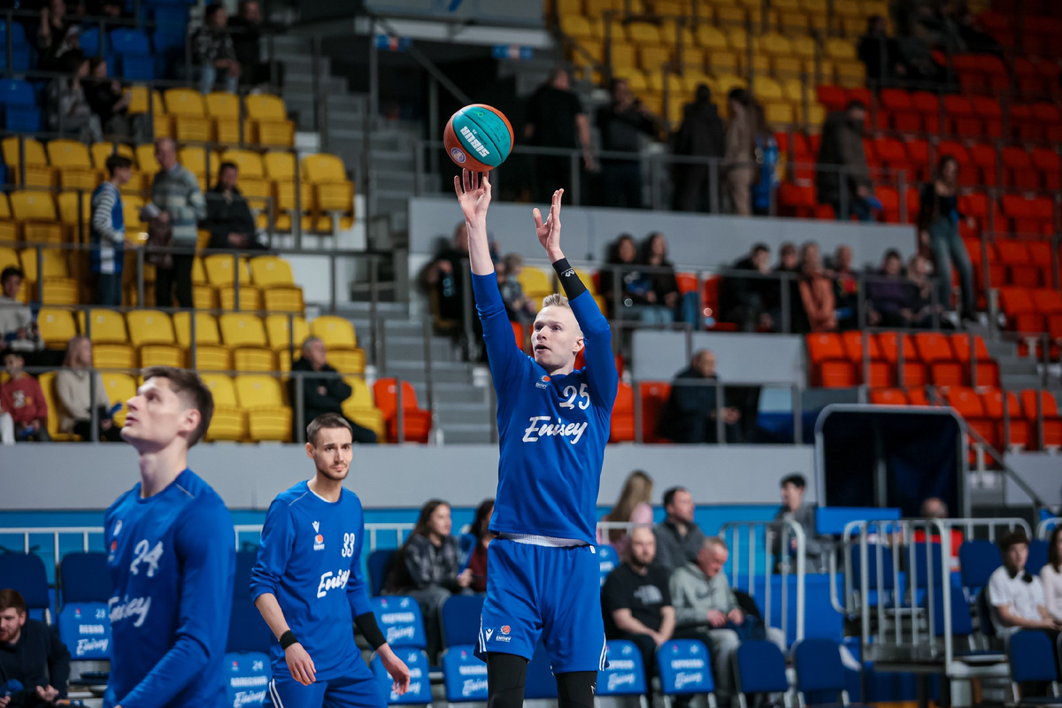 Владислав Одиноков