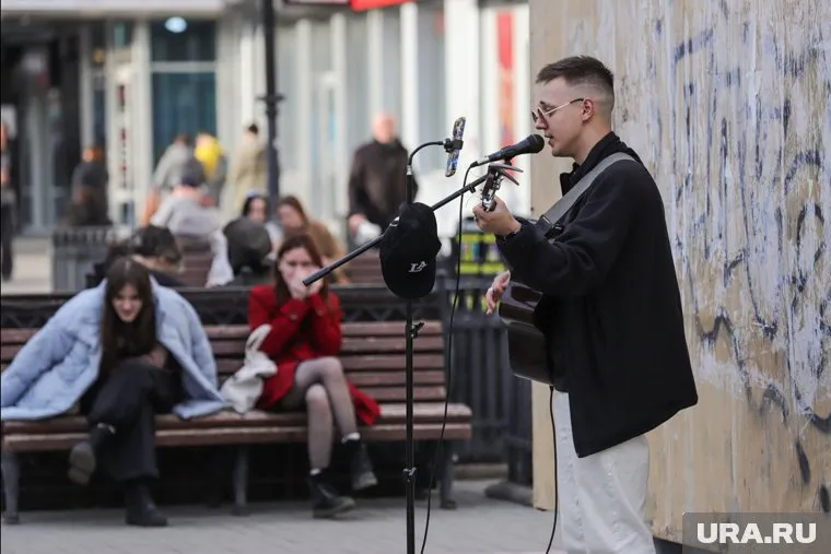 Тюменец исполнил популярную песню репера
Фото: Размик Закарян © URA.RU