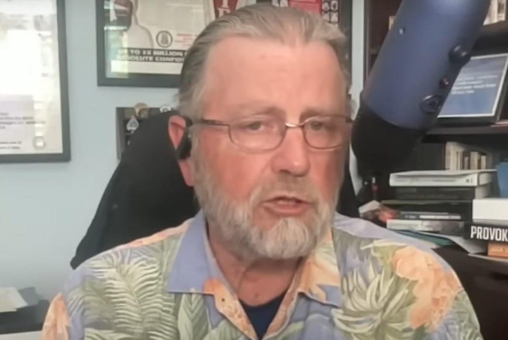 Фото: Prt Scr youtube.com / Daniel Davis / Deep Dive