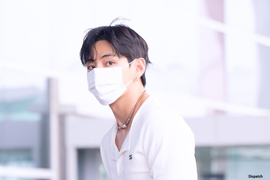 Тэхён в аэропорту