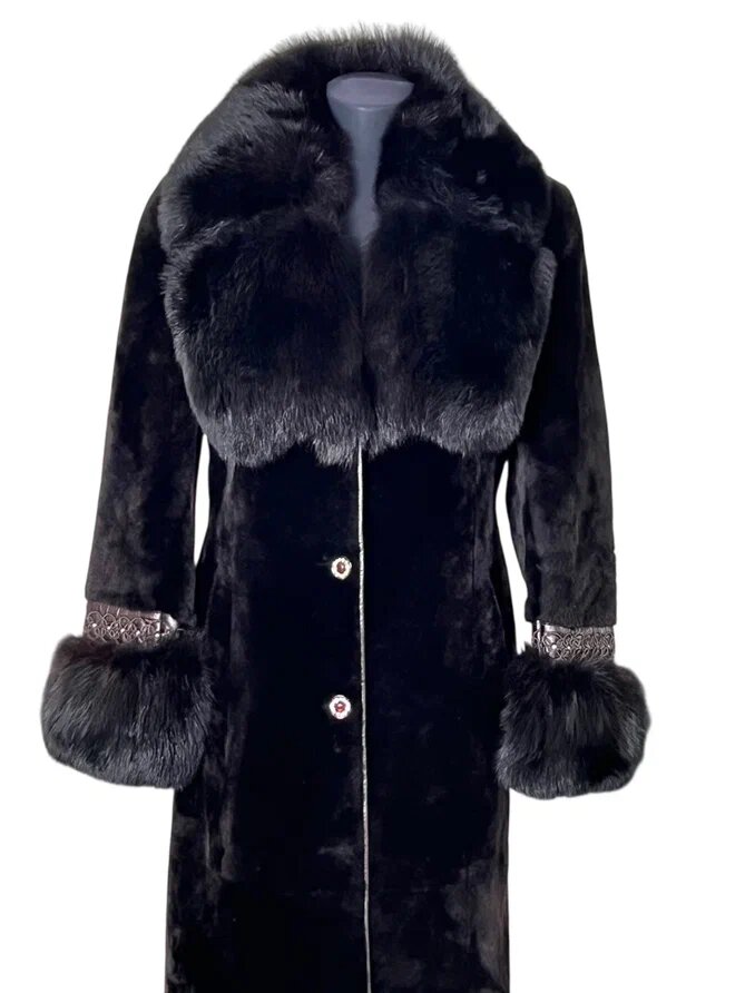 Переделка пальто из овчины и песца в куртку. Ателье Ирины Берзиной.