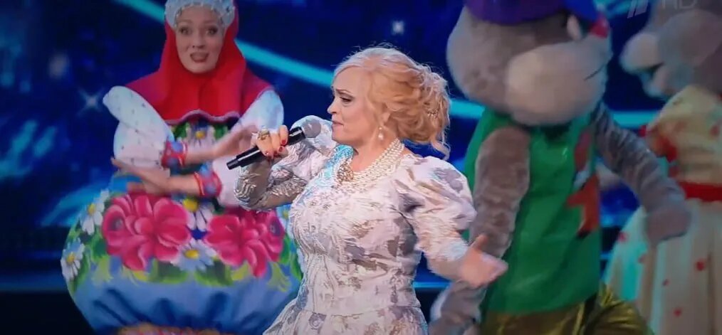    Фото: фрагмент выпуска большого праздничного концентра "Прекрасное далеко" с сайта Первого канала