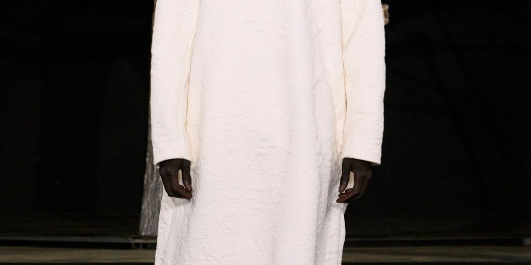 Не надо это смотреть, если ничего в моде не понимаете! (А то начнете опять цыкать матом и ржать, я вас знаю)