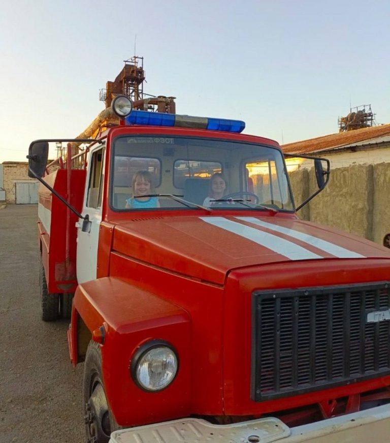    В Оренбуржье более 400 детей приняли участие в акции «Приведи ребенка на работу» Мария Чалкина