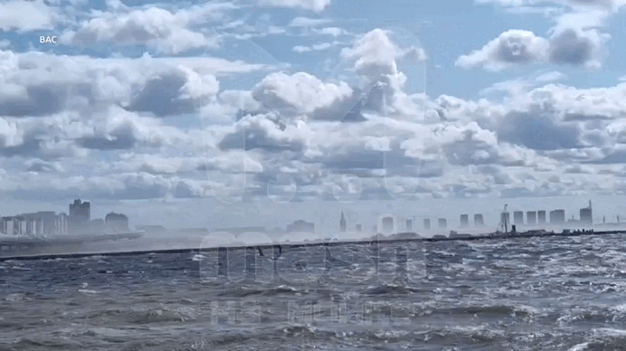 Кадры с Telegram-канала Mash на Мойке