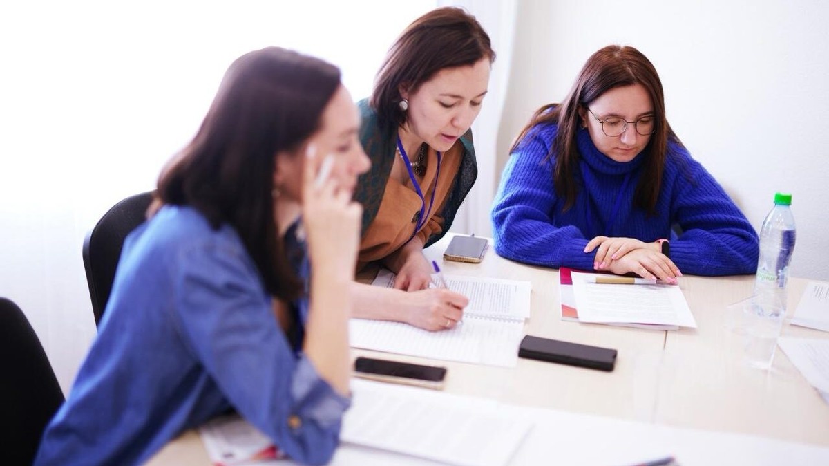    Чтобы оставить иностранное название, его нужно зарегистрировать в Роспатенте. Фото: Ассоциация Добро.рф