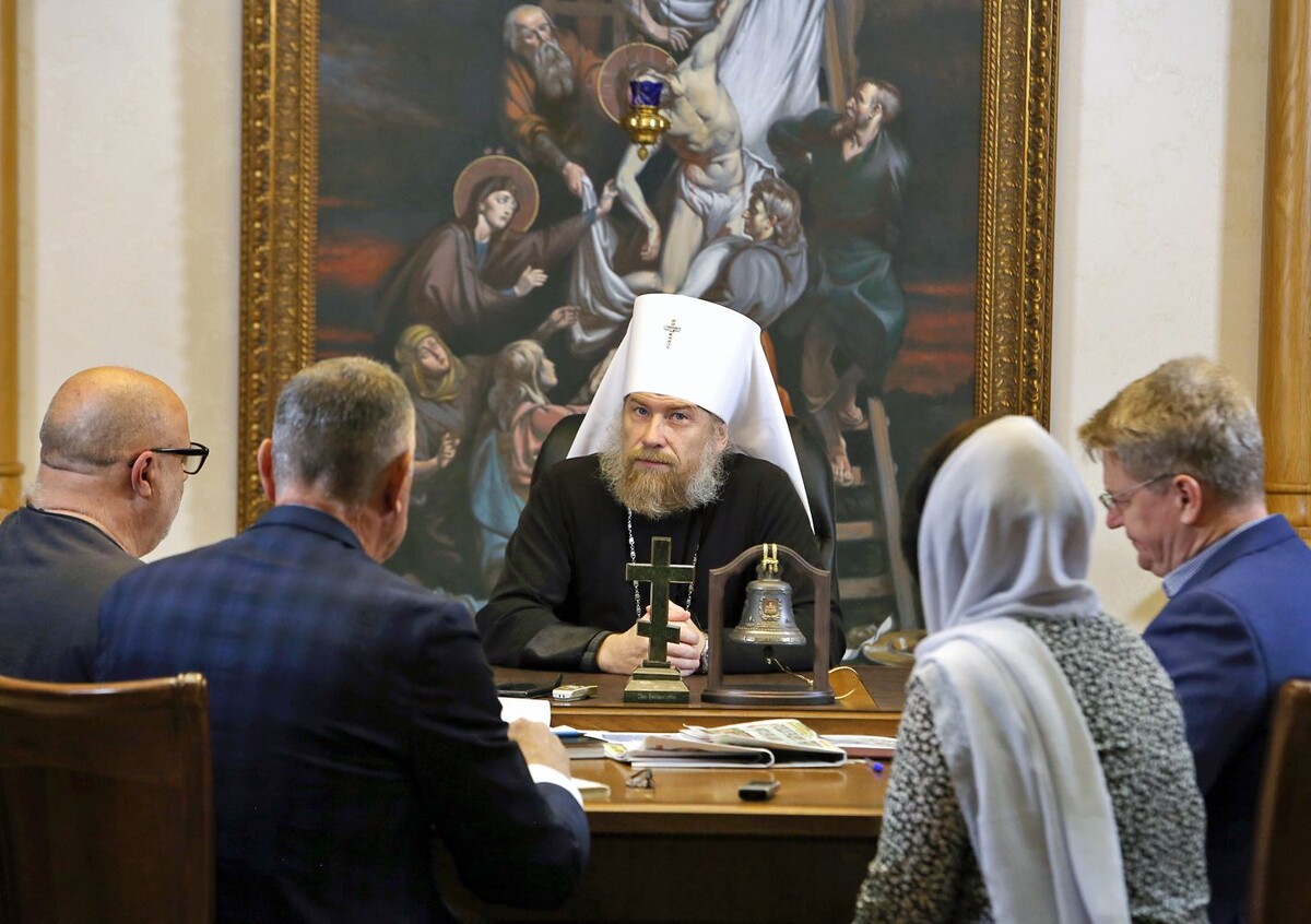    Понимание того, что Бог есть, пришло к будущему митрополиту Леонтию ещё в армии