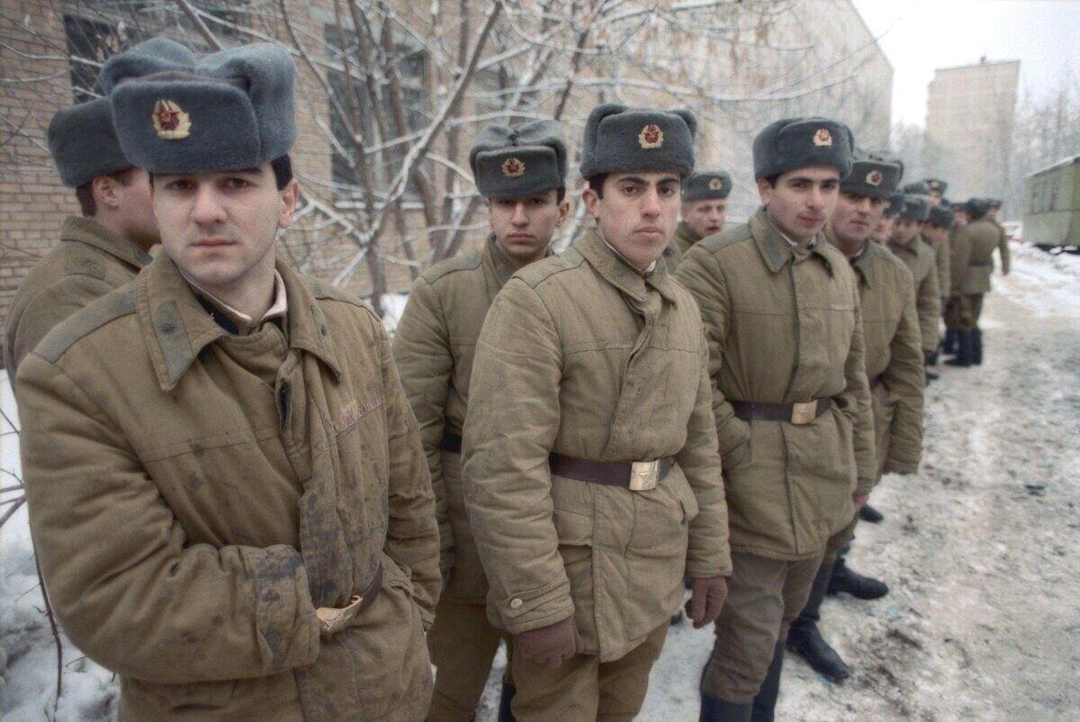 В Советском Союзе служить было честью!