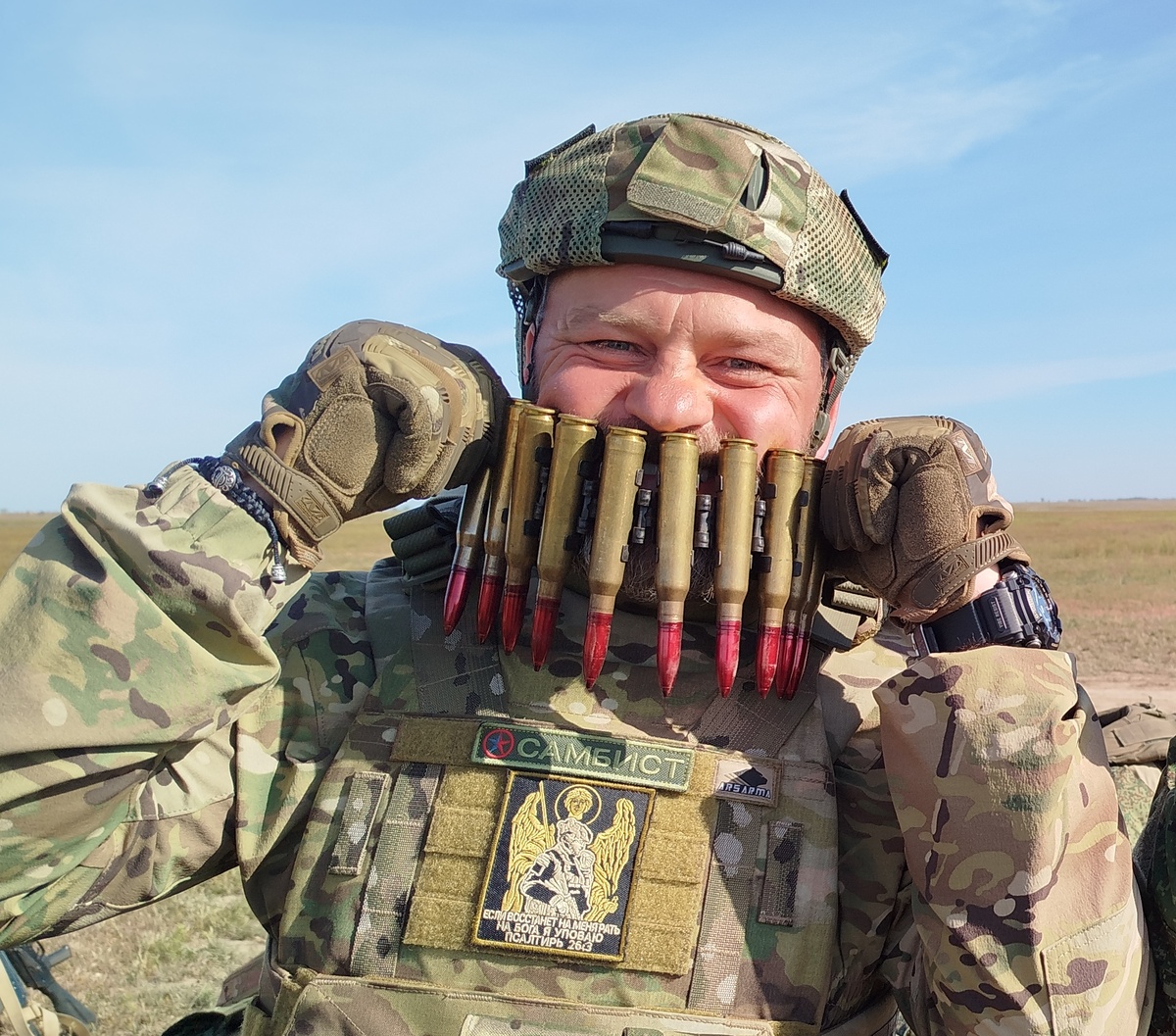 Бронебойная улыбка / фото: Горыныч. БАРС-3