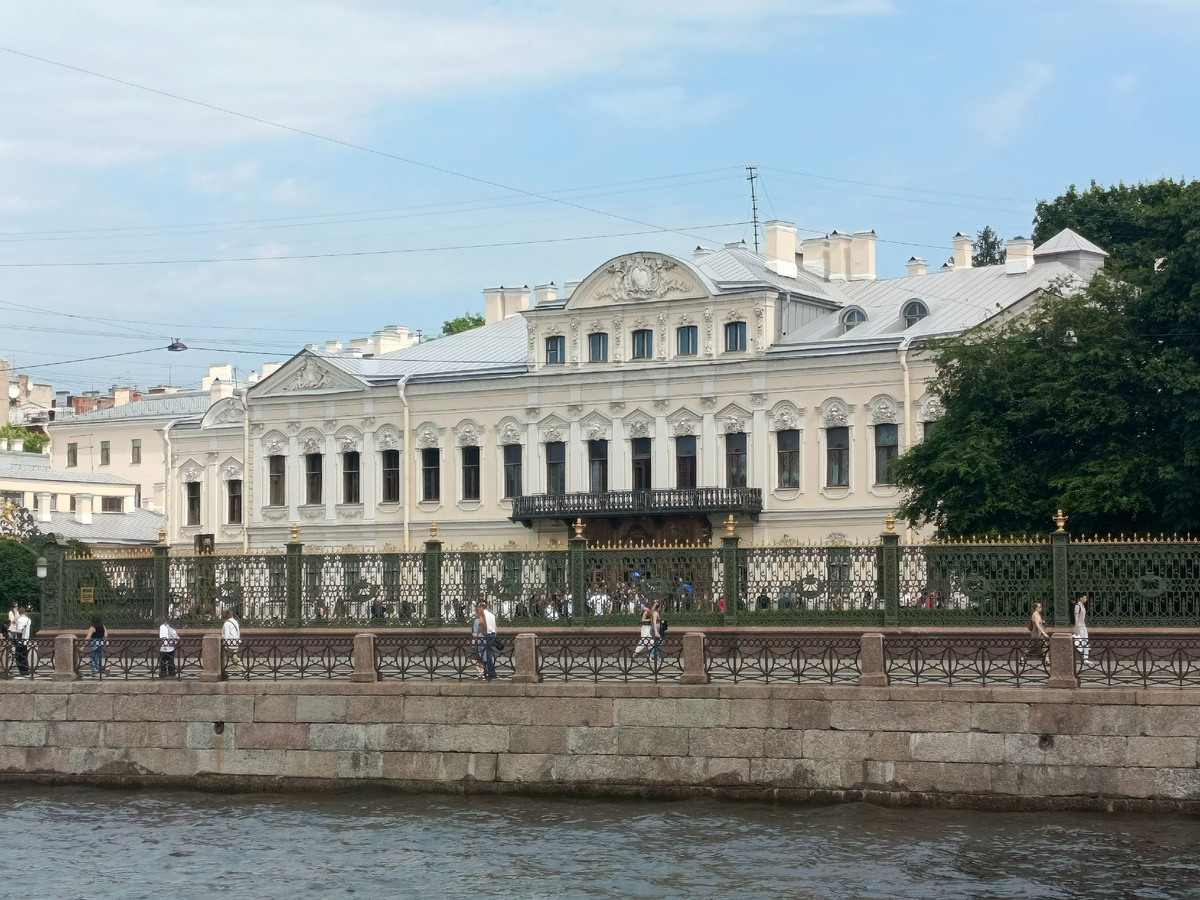 Дворец Шереметевых на набережной Фонтанки.