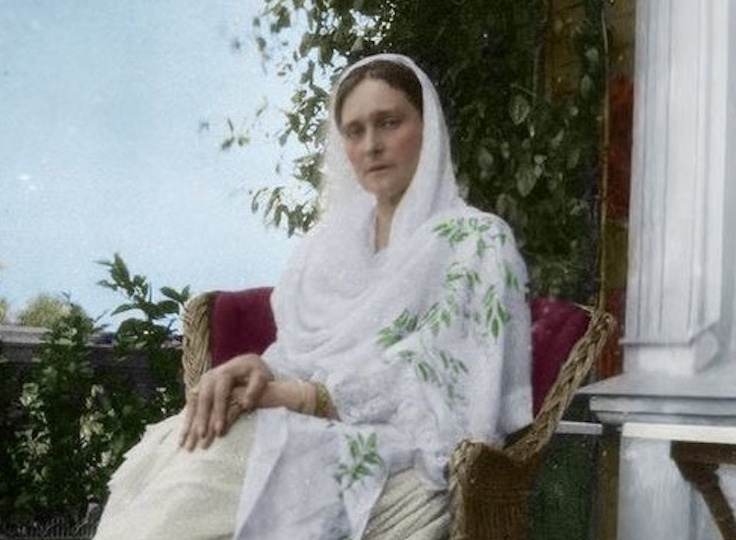 Почему императрица Александра Федоровна не красила ногти?