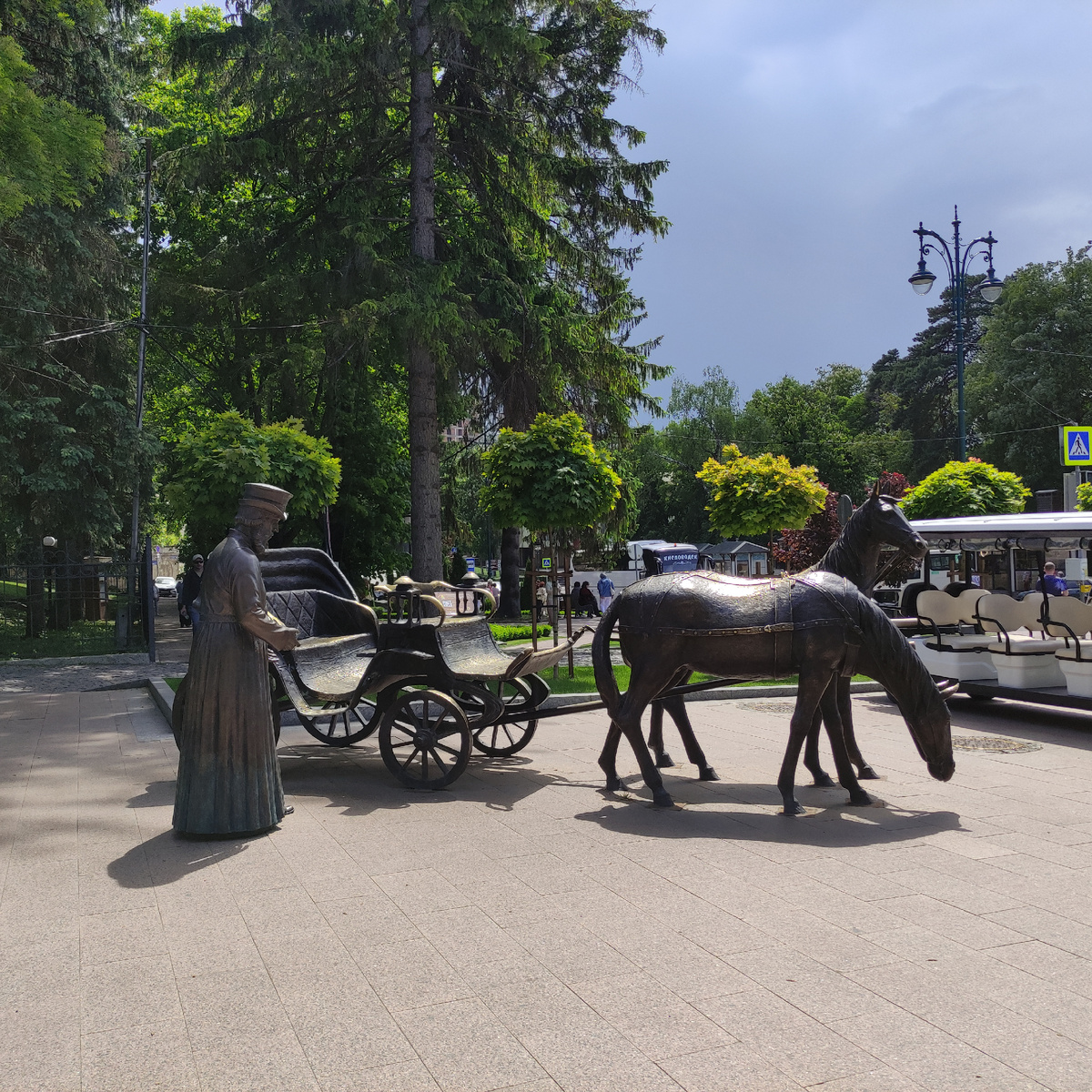 Жанровая скульптура «Экипаж». Фото автора