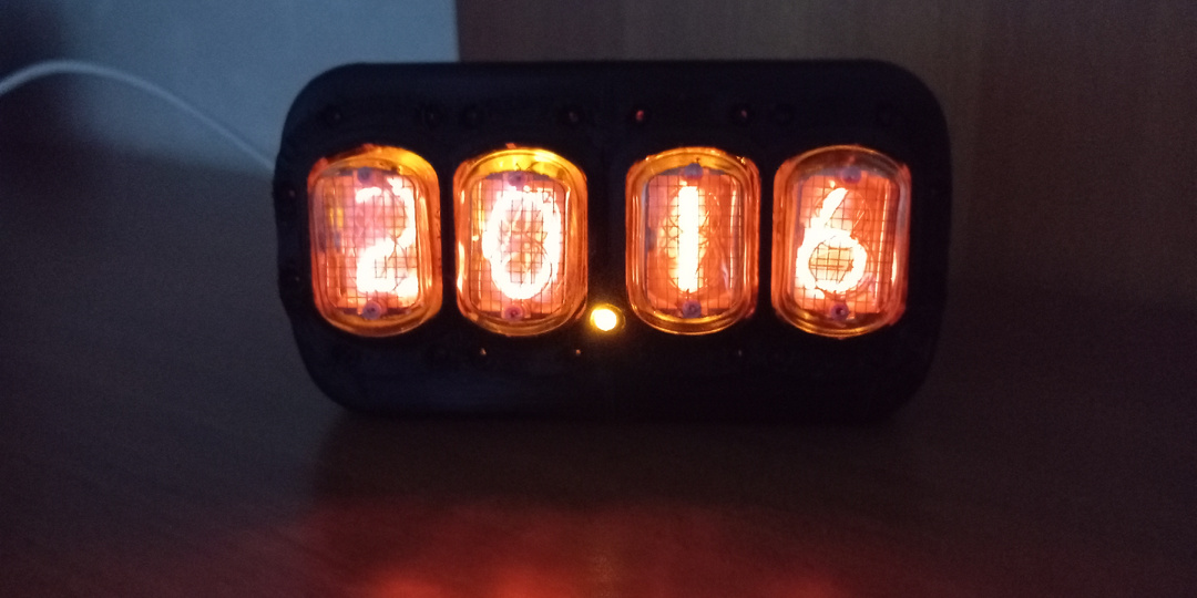 Часы на советских индикаторах ИН12. Корпус. Замена подсветки)))