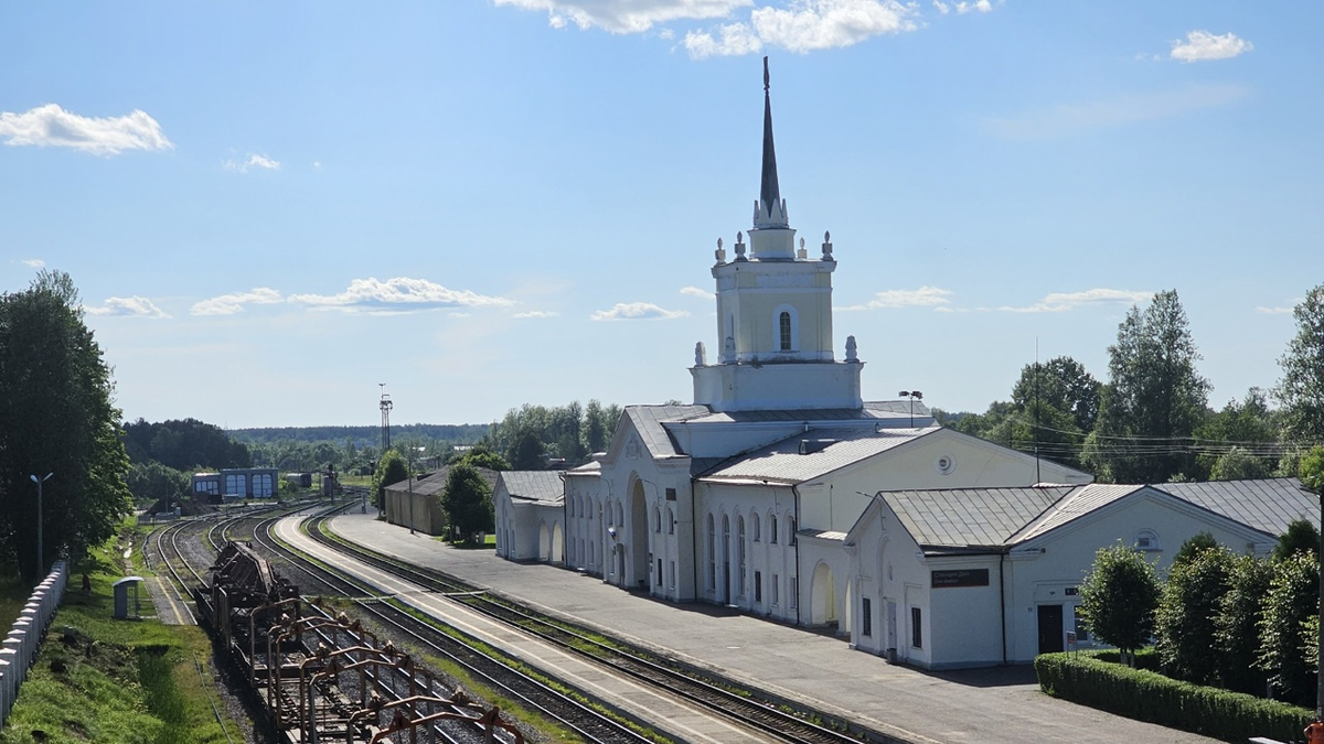 Станция Дно.