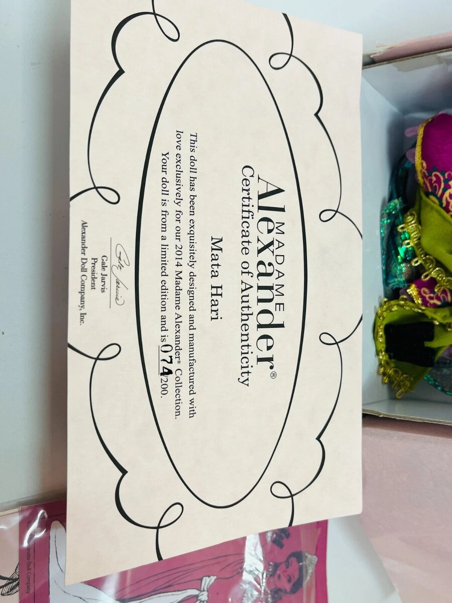 Mata Hari 10 Madame Alexander Doll Limited Edition of 200. Фото с eBay.com