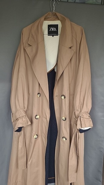 Макси плащ лимитка, в размере М, оверсайз до 50, цена 4500 (в наличии)