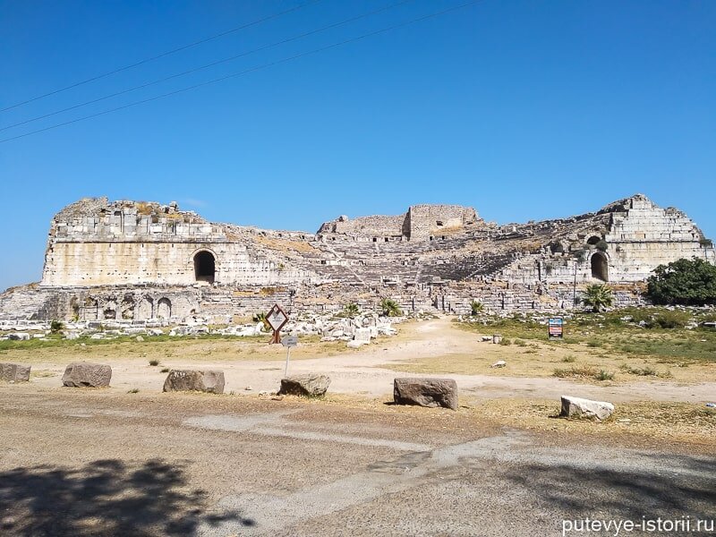 Театр Милета