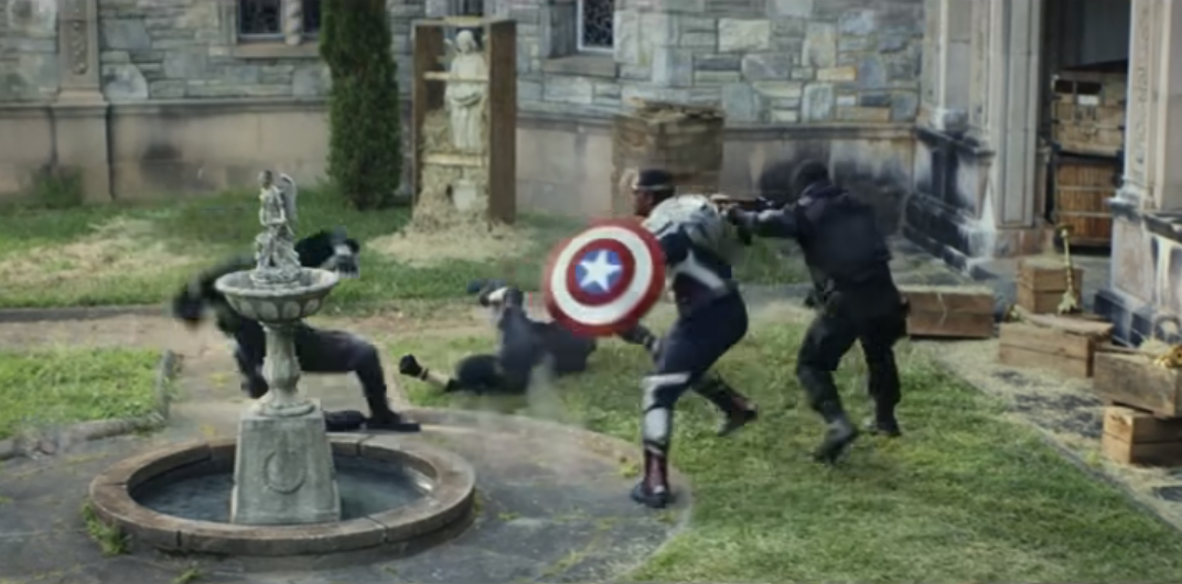 Ничего нового - КА кидается своим привычным щитом, перестрял злодеев... (с) Кадр из фильма