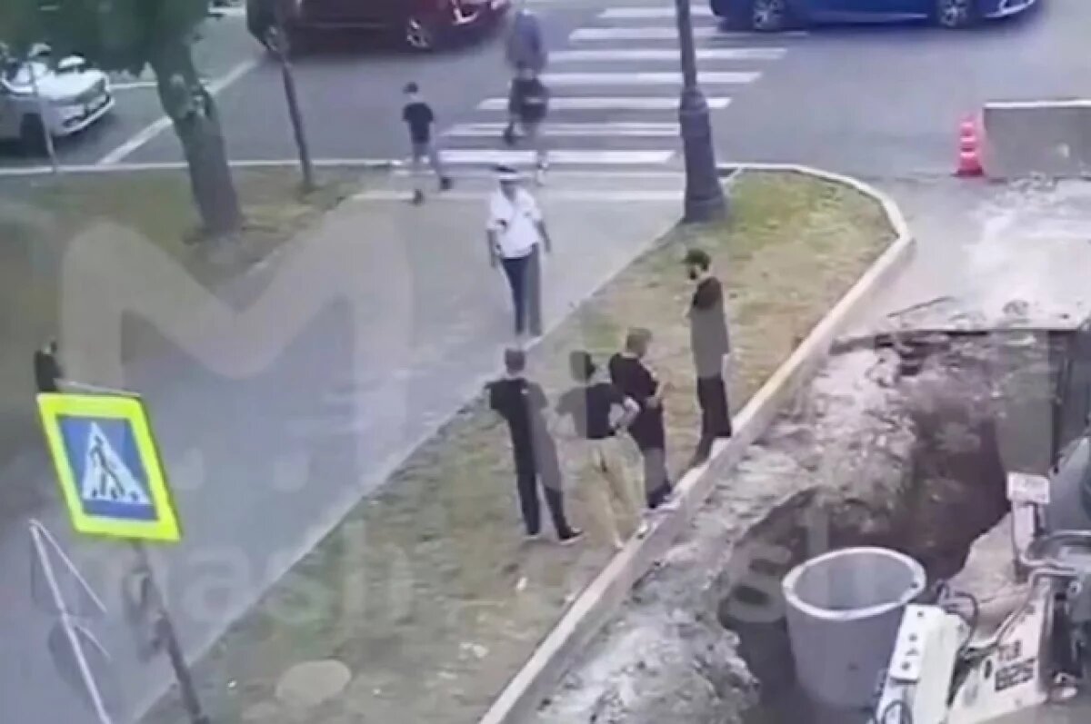    Появились кадры нападения на сотрудника ДПС в Нальчике