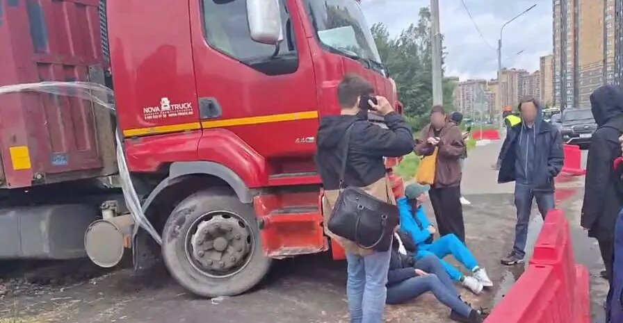    Фото: скриншот из видео в телеграм-канале «Парнас Санкт-Петербург».