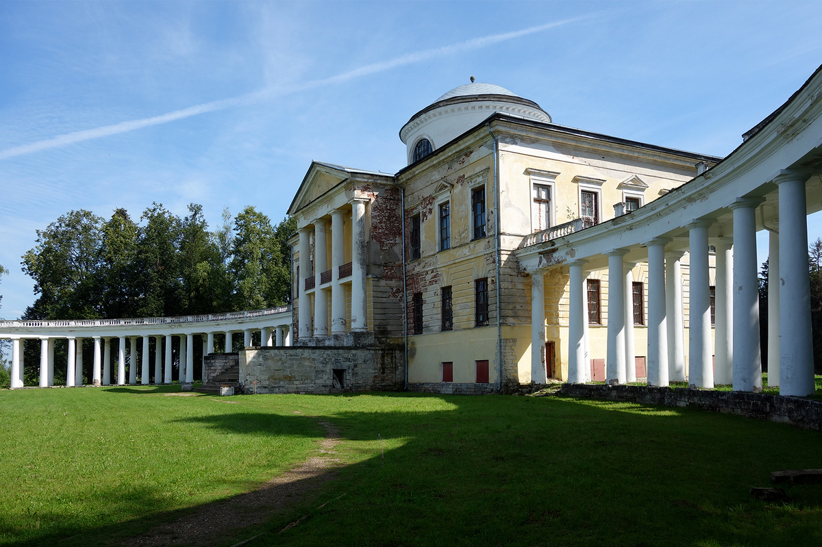Усадьба Раёк - образчик русского палладианства между Тверью и Торжком. Июль, 2025.
