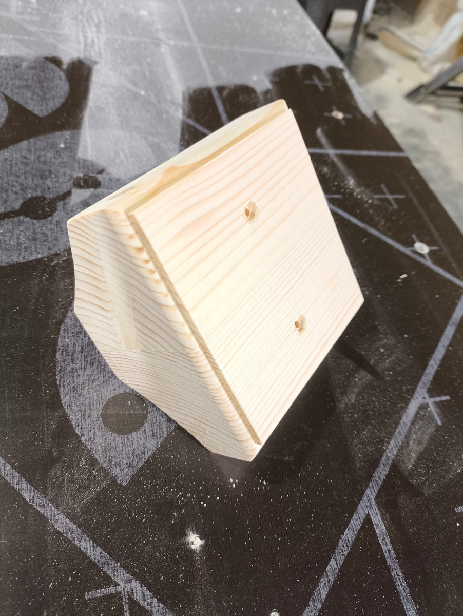 Межбревенная накладка