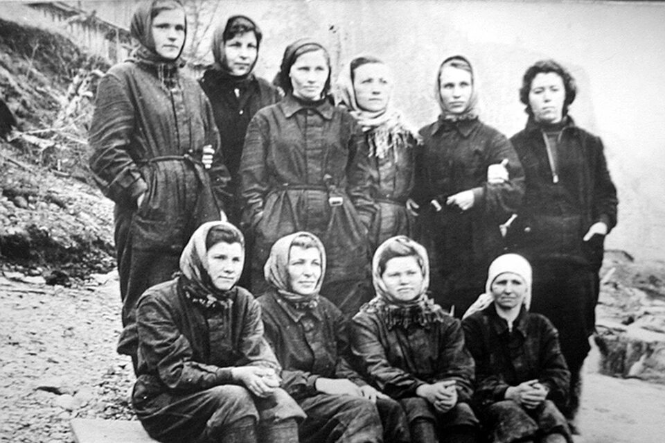 Невесты для строителей Красноярской ГЭС. Фото предоставлено дивногорским историком Игорем Федоровым