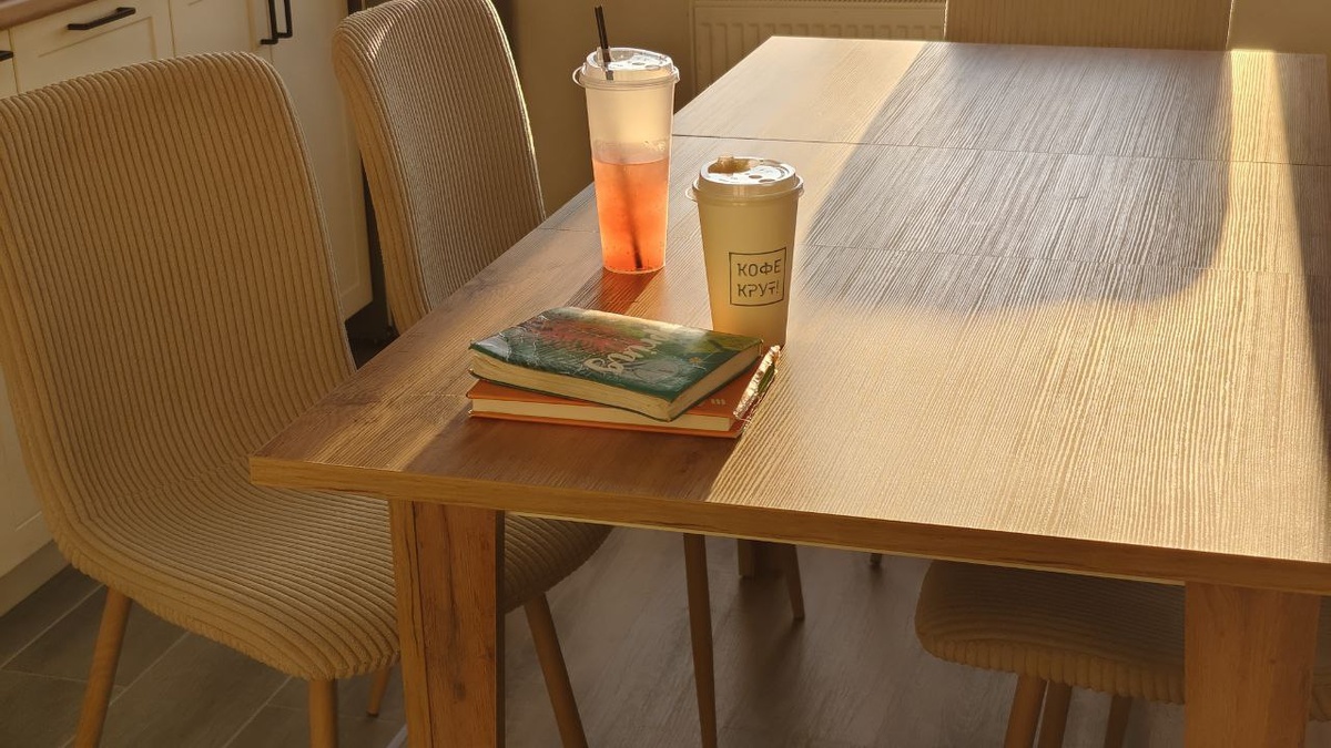 Новая светлая кухня 