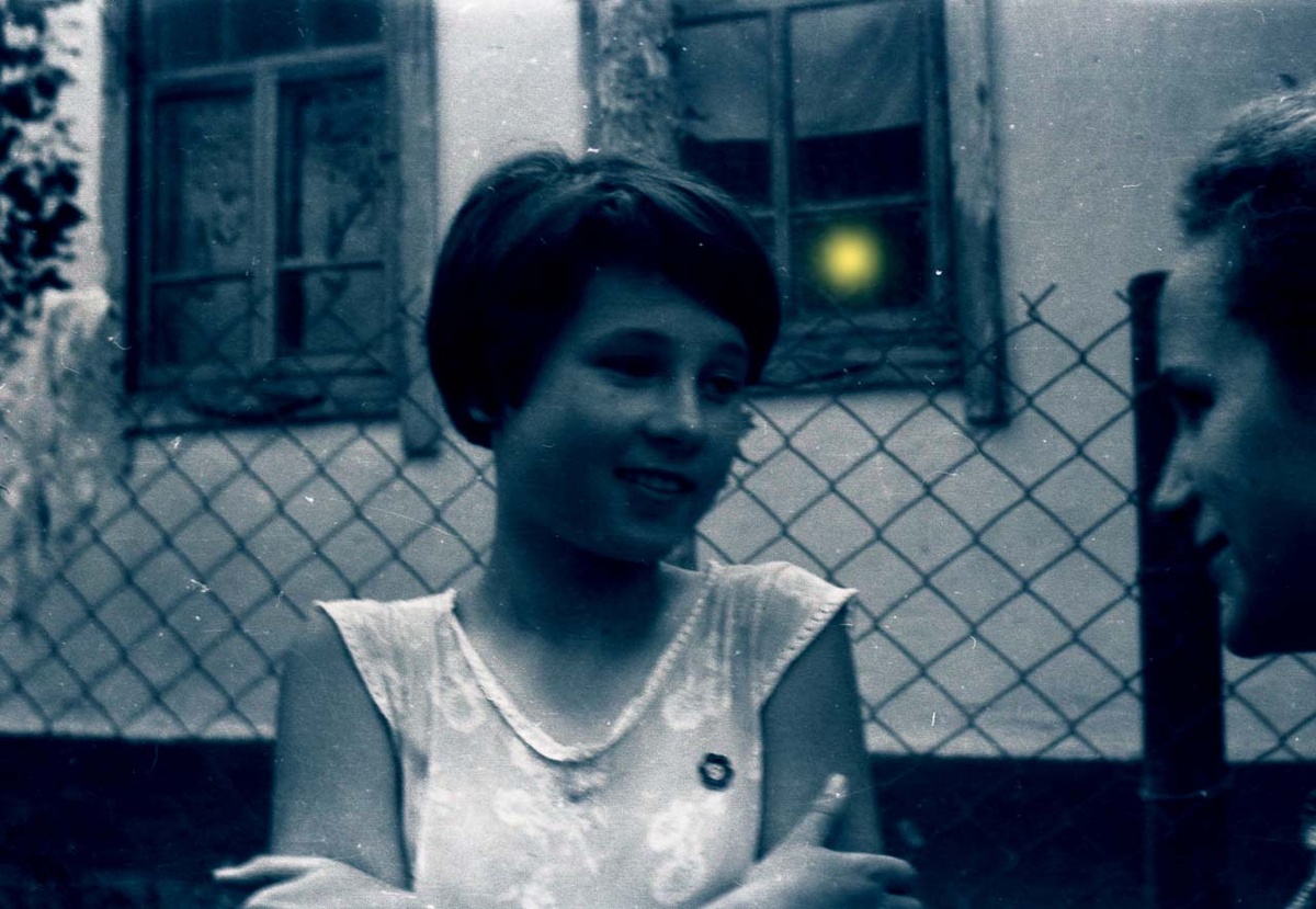 Вот из этого окна и велась проекция диафильмов