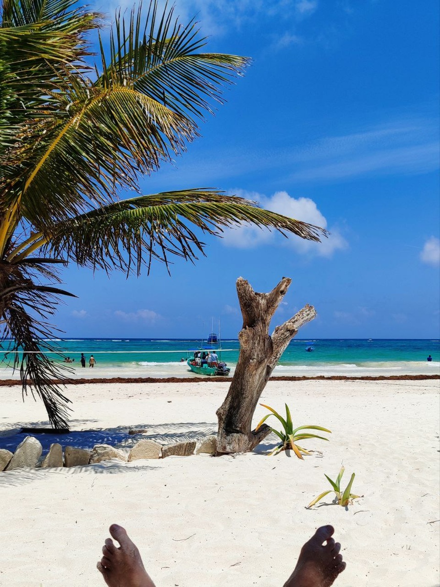 Платный пляж, май. Тулум. (вход 20$)