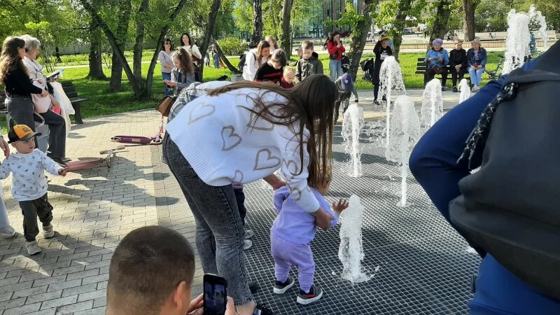     Пешеходный фонтан в парке «Изумрудный». altapress.ru